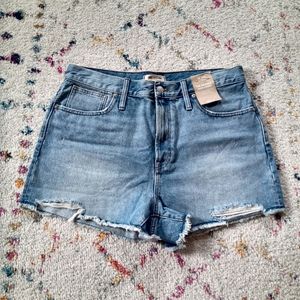 πMadewell 'The Perfect' short
